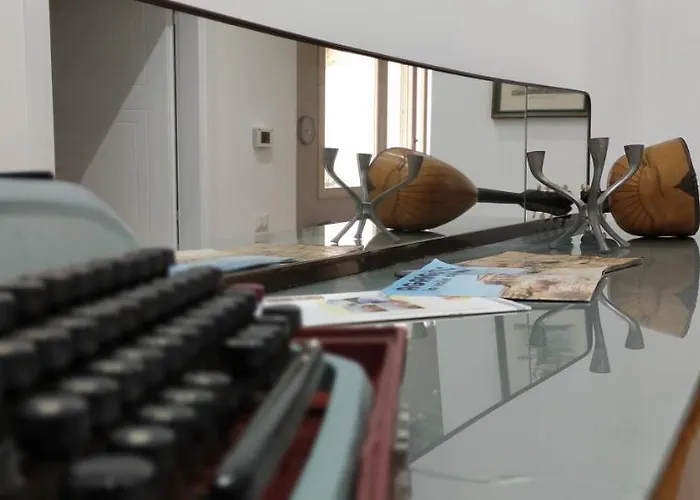 Palazzo Caratozzolo *