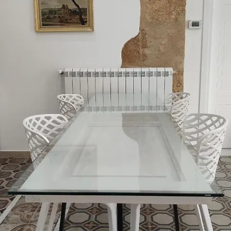 Daire Palazzo Caratozzolo *