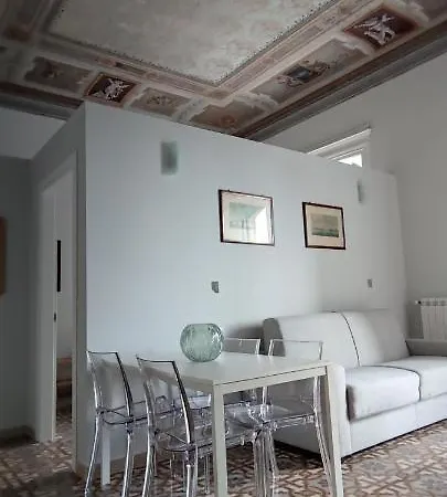 Palazzo Caratozzolo Appartamento *