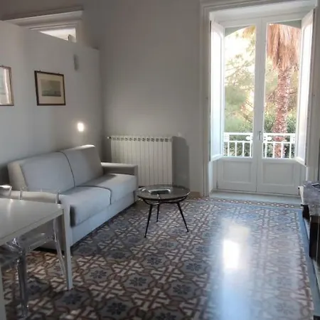 Appartamento Palazzo Caratozzolo *